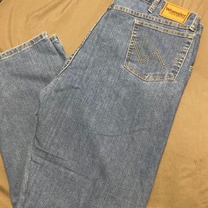 Wrangler Rugged Wear jeans 42x32